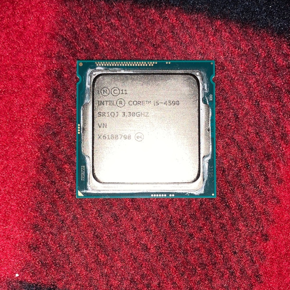 Intel Core i5-4590 Processor - Silver and Green (Great processor for budget)